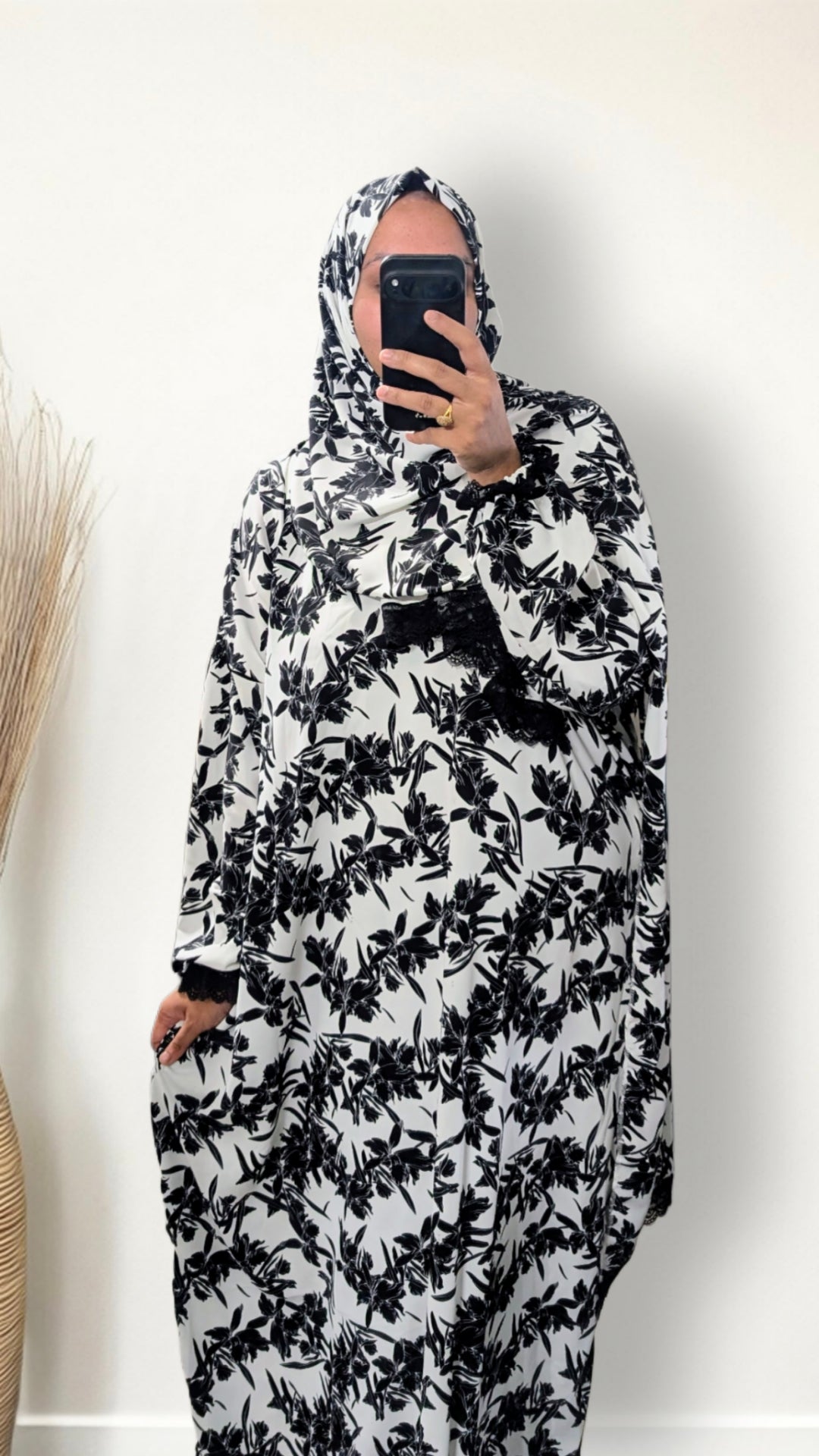 Modest Prayer Abaya With Hijab | Black Lilies