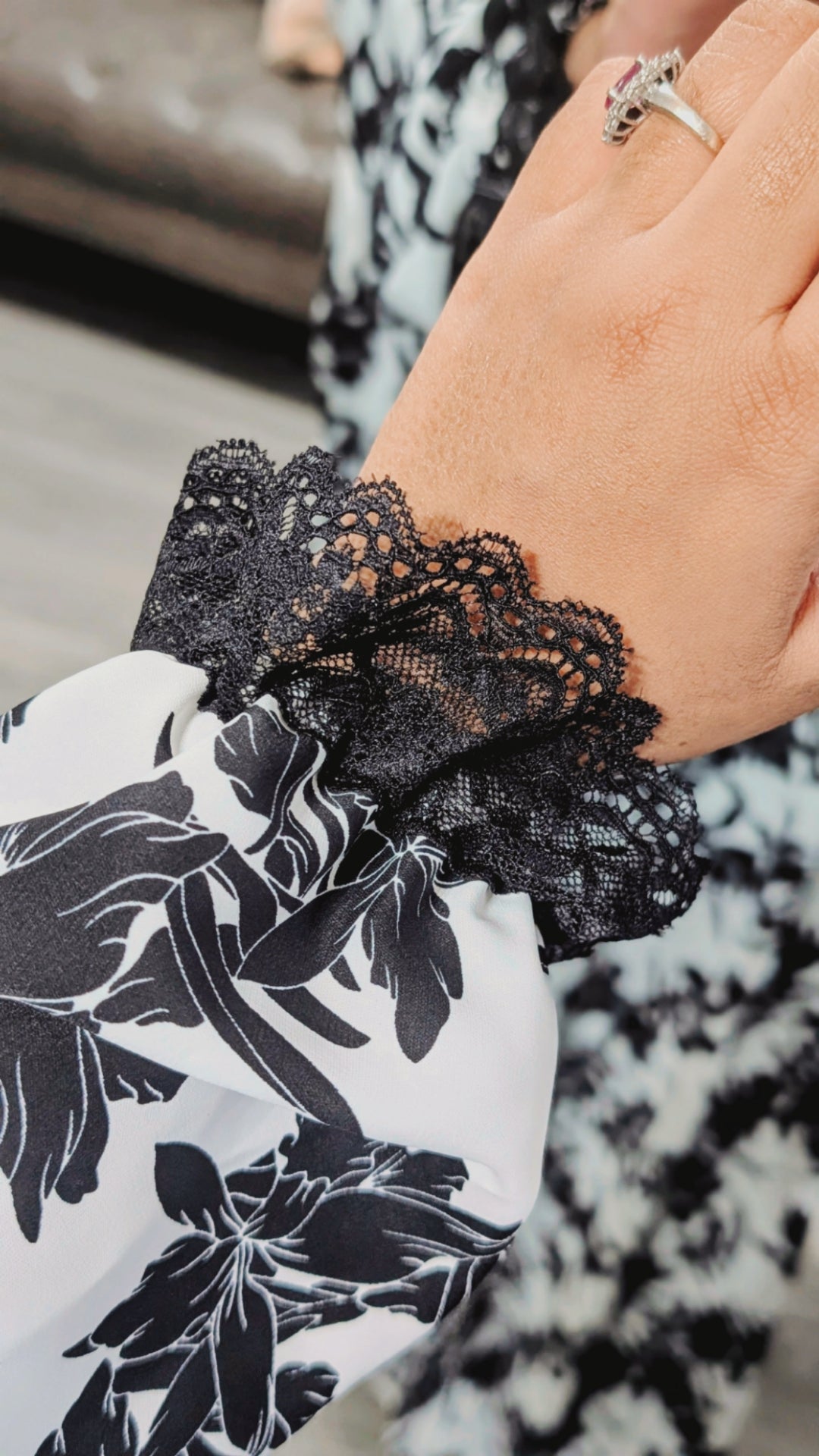 Modest Prayer Abaya With Hijab | Black Lilies