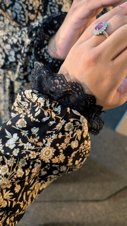 Abaya de prière modeste avec hijab | Noir fleuri vintage