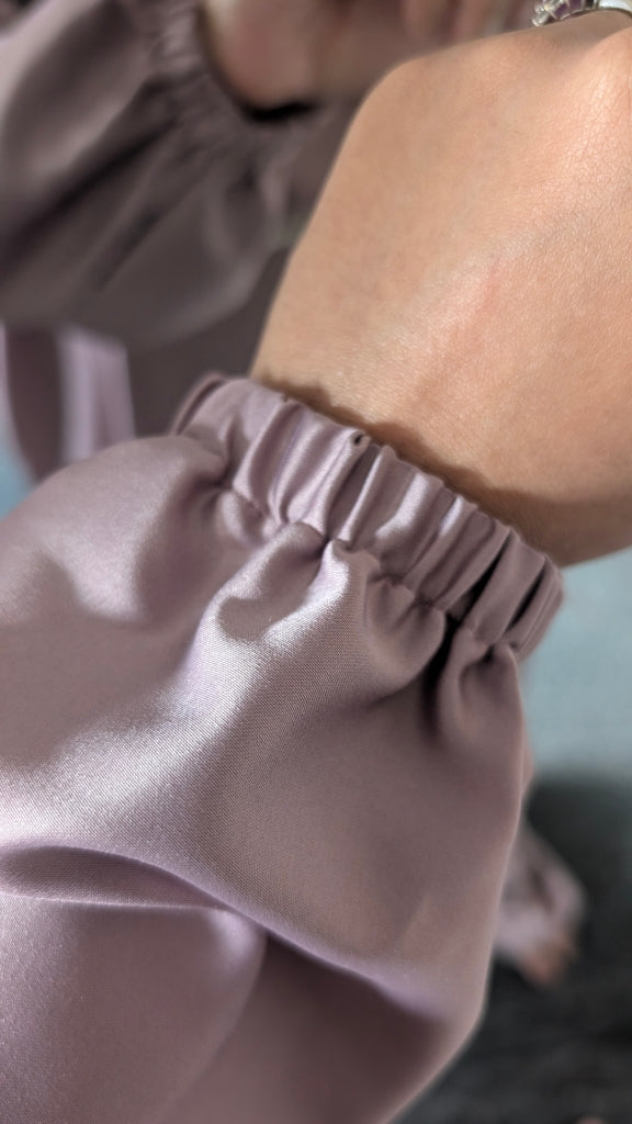 Signature Prayer Abaya With Hijab | Light Mauve