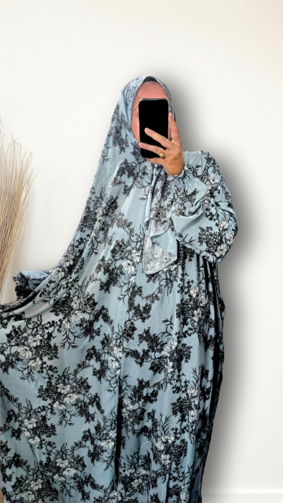 Abaya de prière modeste avec hijab | Bleu pâle fleuri